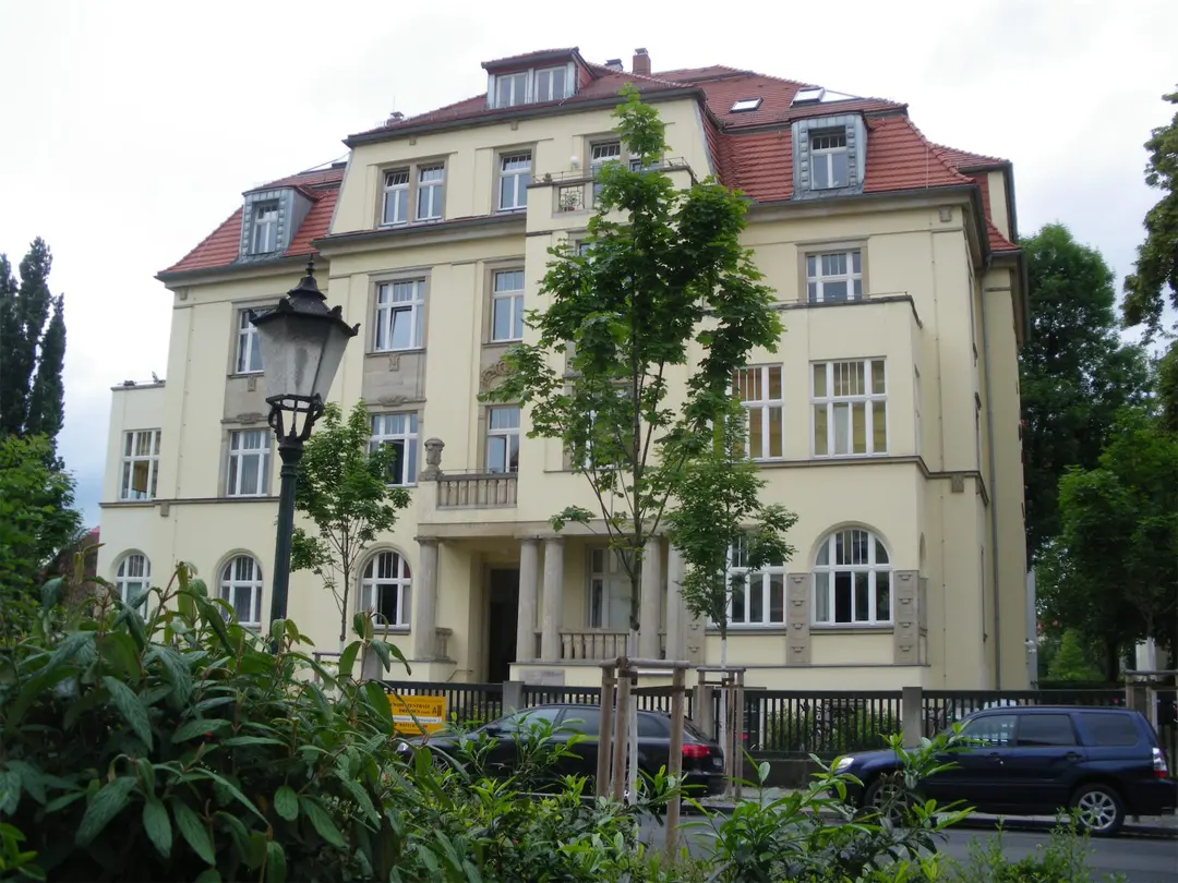 Wohn Und Geschäftshaus in Der Südvorstadt